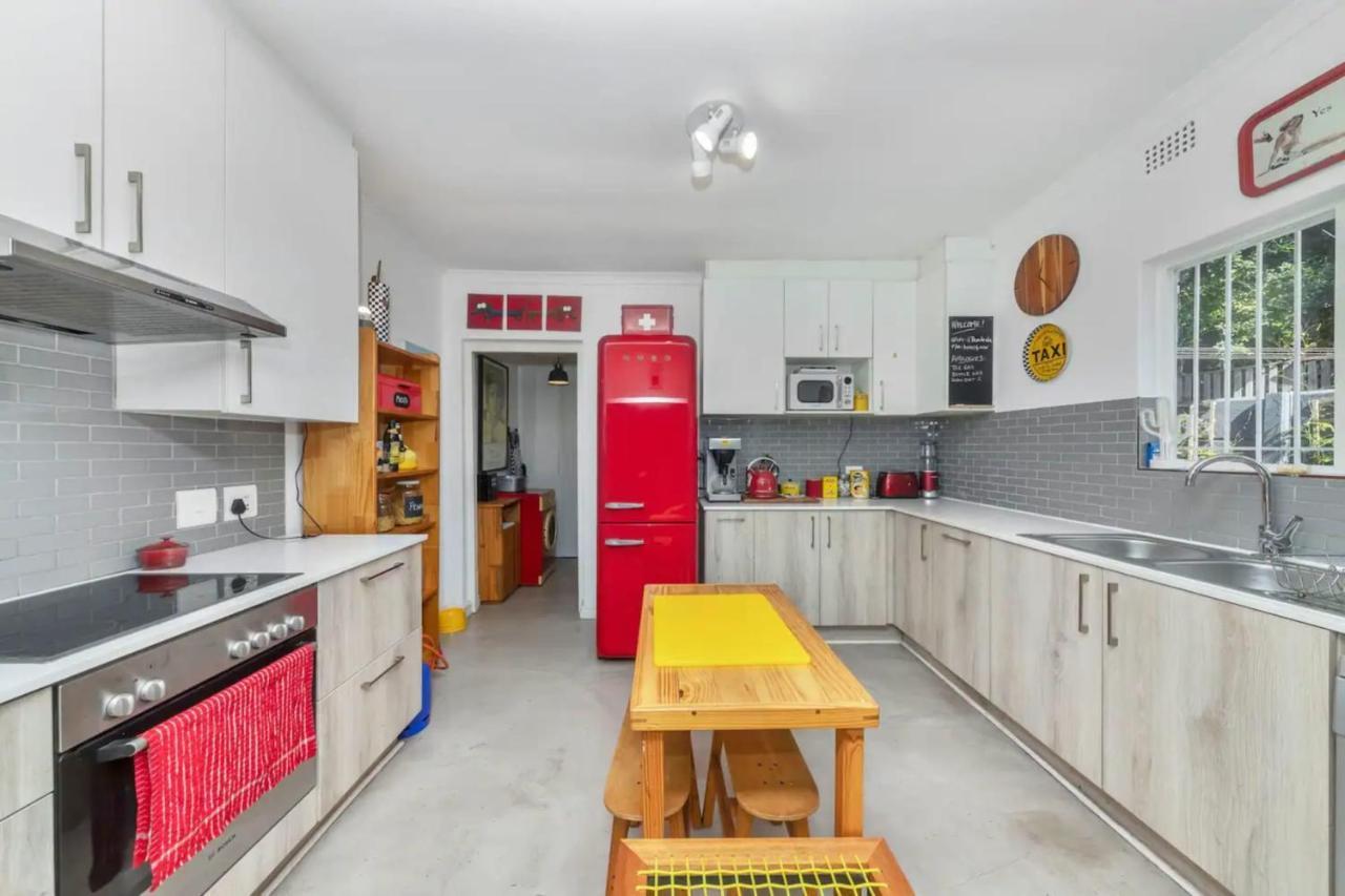 Holiday home Modern And Stylish 2 Bd House In Claremont